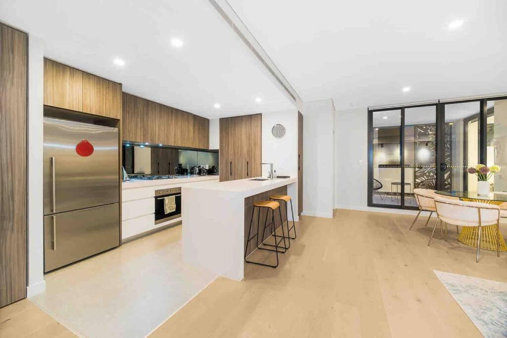 Luxury 3 Bedroom Apartment In Ryde Sydney Esterno foto