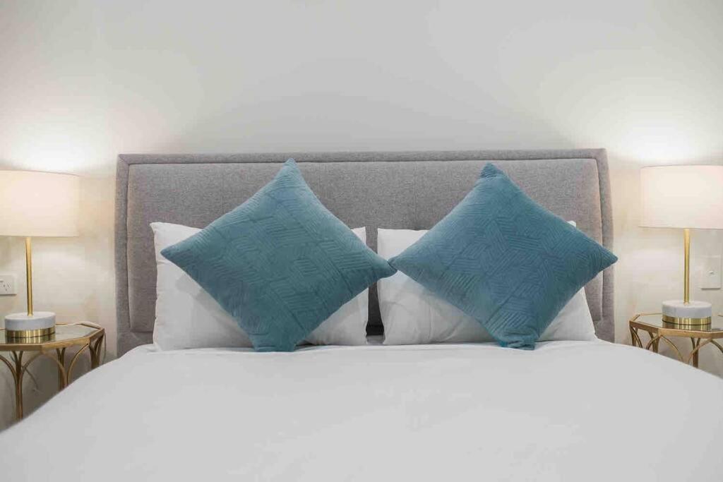 Luxury 3 Bedroom Apartment In Ryde Sydney Esterno foto